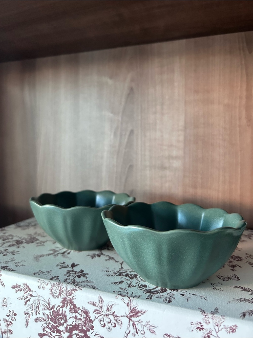 Green scalloped stoneware bowls pair of 2 vintage style